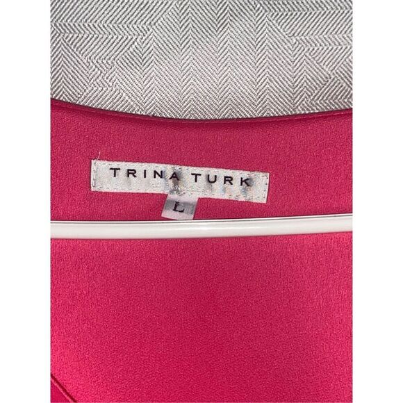 Trina Turk Women’s Blouse Size L Fuchsia Pink Ruffle Overlay V-Neck Top Pom Trim - Picture 2 of 4